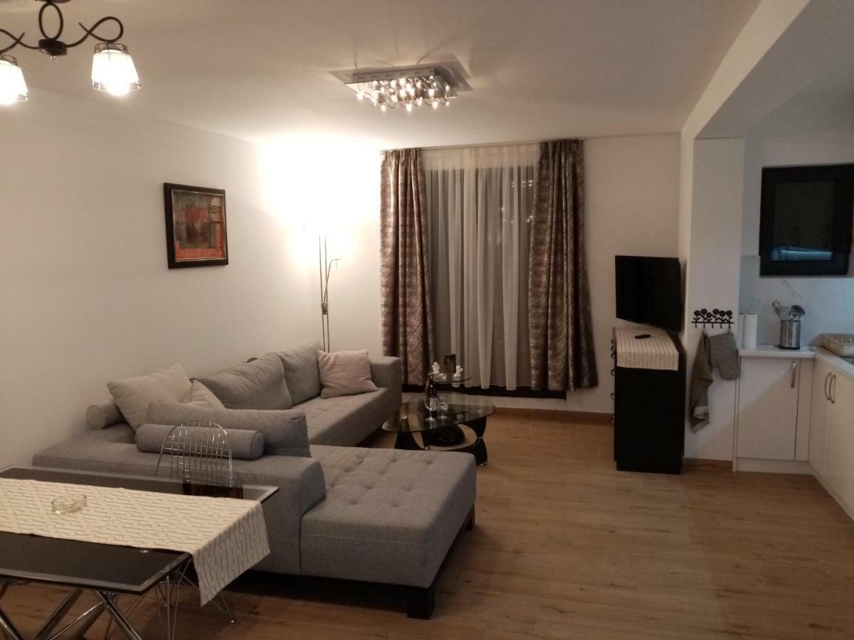 Kallas Lux Apartman โคเปานิก ภายนอก รูปภาพ